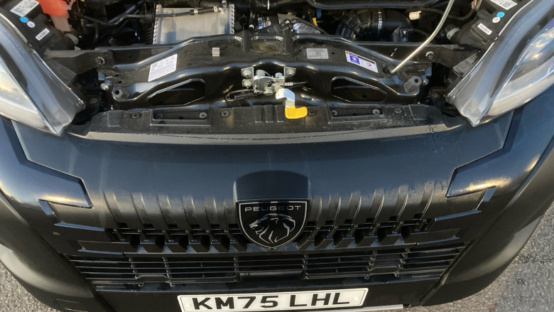 Peugeot Boxer 3500 L2 Diesel 2.2 BlueHDi 140 H2 Van Professional